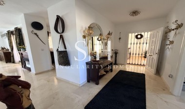 Resale - Apartment / flat - Las Ramblas Golf - Inland