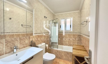 Resale - Bungalow - Torrevieja - Centro