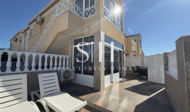 Resale - Bungalow - Torrevieja - Centro
