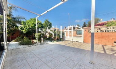 Odsprzedaż - Villa - Orihuela Costa - Los Almendros-la Florida