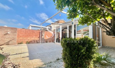 Odsprzedaż - Villa - Orihuela Costa - Los Almendros-la Florida