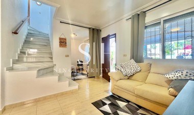 Odsprzedaż - Villa - Orihuela Costa - Los Almendros-la Florida