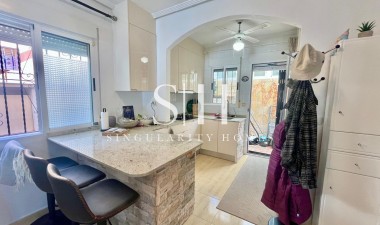 Odsprzedaż - Villa - Orihuela Costa - Los Almendros-la Florida