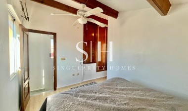 Odsprzedaż - Villa - Orihuela Costa - Los Almendros-la Florida