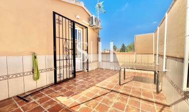 Odsprzedaż - Villa - Orihuela Costa - Los Almendros-la Florida