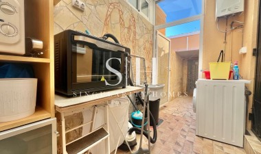 Odsprzedaż - Villa - Orihuela Costa - Los Almendros-la Florida