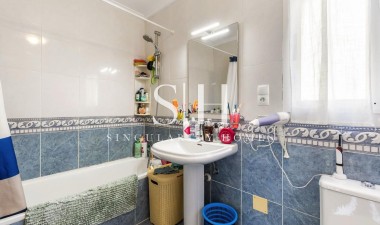 Återförsäljning - Villa - Orihuela Costa - Costa Blanca