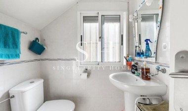 Återförsäljning - Villa - Orihuela Costa - Costa Blanca
