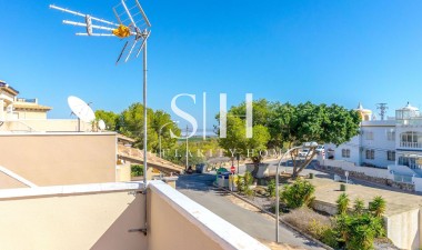 Återförsäljning - Villa - Orihuela Costa - Costa Blanca