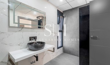 Resale - Villa - Campoamor
