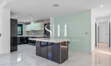 Resale - Villa - Campoamor