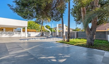 Resale - Villa - Campoamor