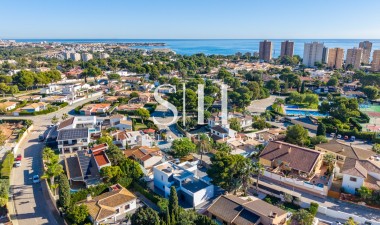 Resale - Villa - Campoamor