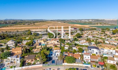 Resale - Villa - Campoamor