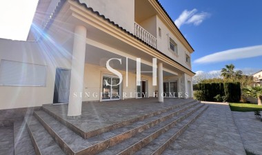 Reventa - Villa - Orihuela Costa