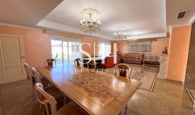 Reventa - Villa - Orihuela Costa