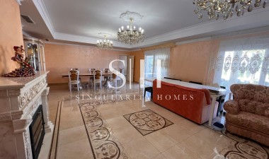 Reventa - Villa - Orihuela Costa