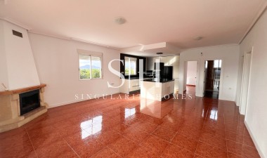 Reventa - Villa - Dolores