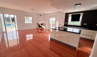 Reventa - Villa - Dolores