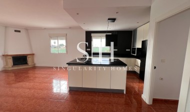 Reventa - Villa - Dolores