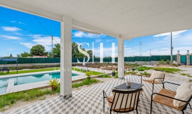 Herverkoop - Villa - Elche