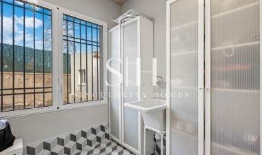 Herverkoop - Villa - Elche