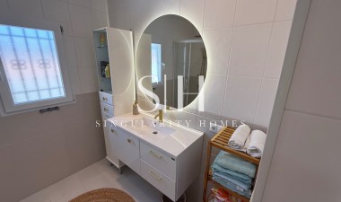 Återförsäljning - Villa - Torrevieja - Costa Blanca
