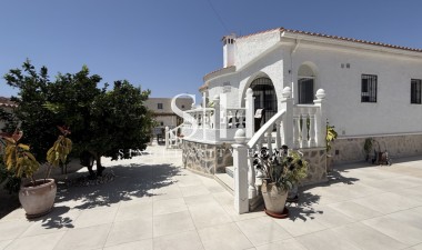 Återförsäljning - Villa - Torrevieja - Costa Blanca