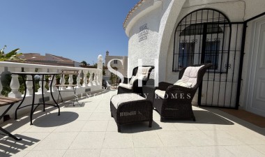 Återförsäljning - Villa - Torrevieja - Costa Blanca