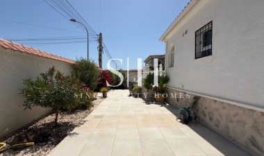 Återförsäljning - Villa - Torrevieja - Costa Blanca