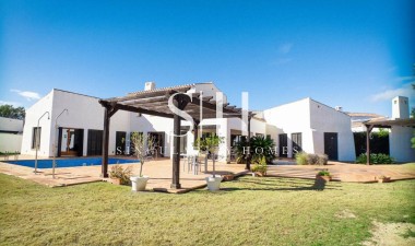 Herverkoop - Villa - El Valle Golf Resort