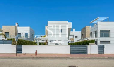 Återförsäljning - Villa - Ciudad Quesada