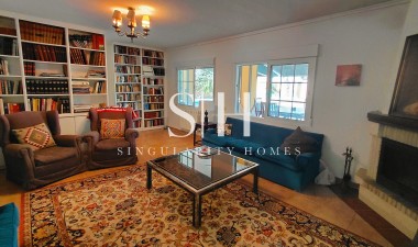 Resale - Villa - La Marina