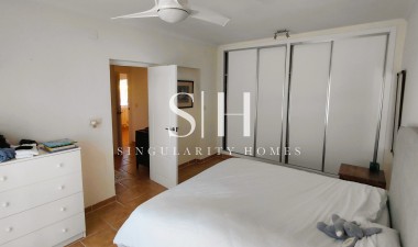 Resale - Villa - La Marina