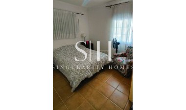 Resale - Villa - La Marina