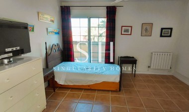 Resale - Villa - La Marina