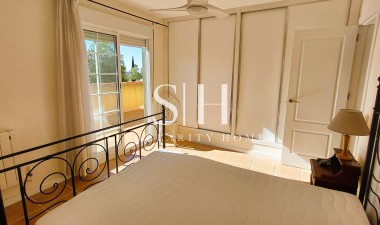 Resale - Villa - La Marina