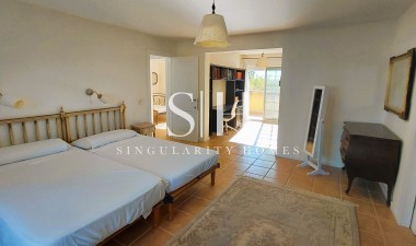 Resale - Villa - La Marina