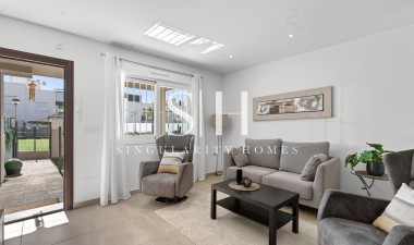 Resale - Apartment / flat - Torrevieja - Aguas Nuevas