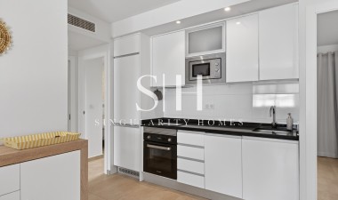 Resale - Apartment / flat - Torrevieja - Aguas Nuevas