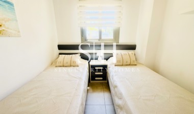 Återförsäljning - Lägenhet / lägenhet - Orihuela Costa - Los Dolses