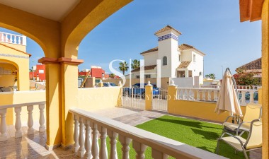 Herverkoop - Villa - Orihuela Costa - Villamartín