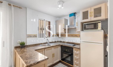 Herverkoop - Villa - Orihuela Costa - Villamartín