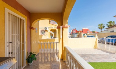Herverkoop - Villa - Orihuela Costa - Villamartín