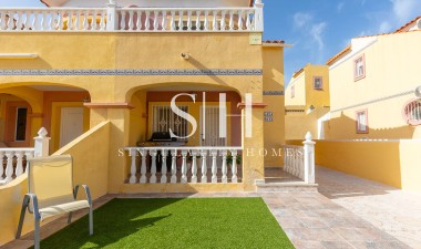 Herverkoop - Villa - Orihuela Costa - Villamartín