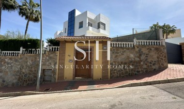 Wiederverkauf - Villa - Torrevieja - Los Balcones - Los Altos del Edén