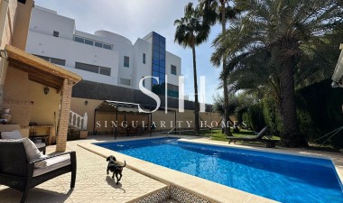Wiederverkauf - Villa - Torrevieja - Los Balcones - Los Altos del Edén