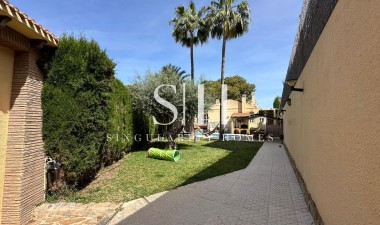 Wiederverkauf - Villa - Torrevieja - Los Balcones - Los Altos del Edén