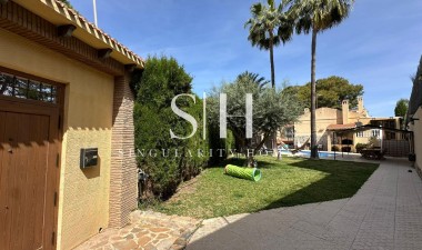 Wiederverkauf - Villa - Torrevieja - Los Balcones - Los Altos del Edén
