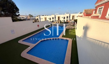 Återförsäljning - Villa - Orihuela Costa - Villamartín